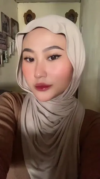 Ughtea Hijab (10)